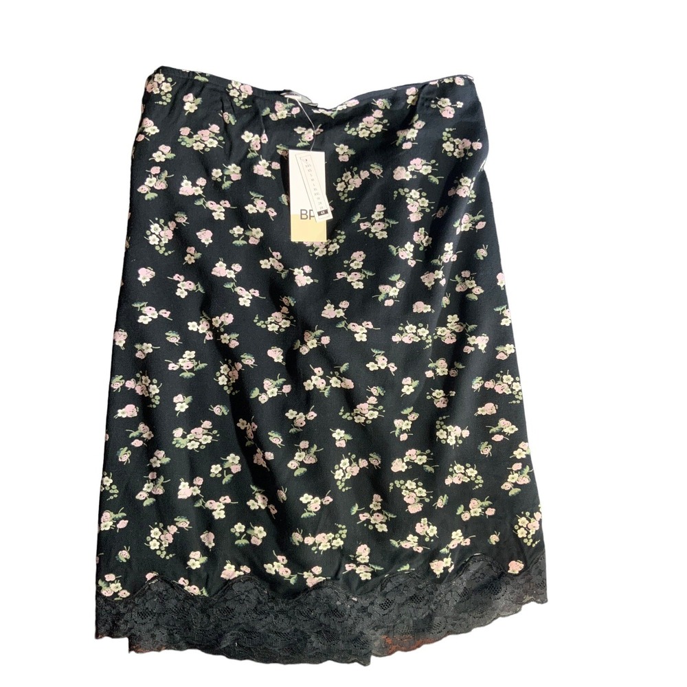 BP Ladies Lined Floral‎ Print Skirt side zip lace hemline Size 4X Flowy silky